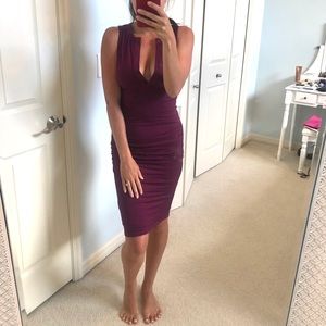 NWT- Lulu’s burgundy midi dress